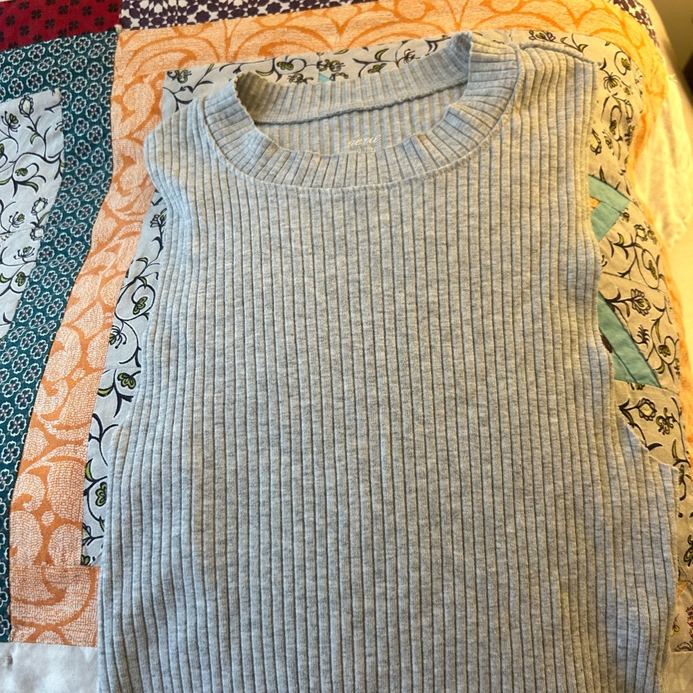 Grey Aerie XS tank top